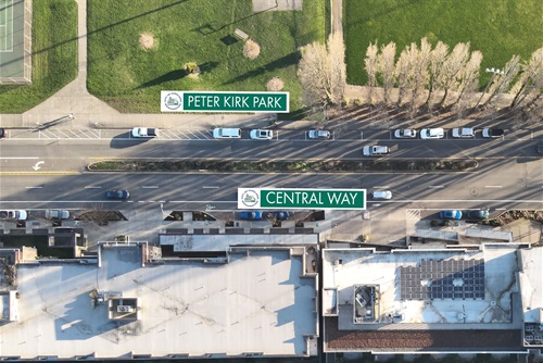 An aerial image showing the median on central between 4th st and 3rd st that is marked up to include some street signs